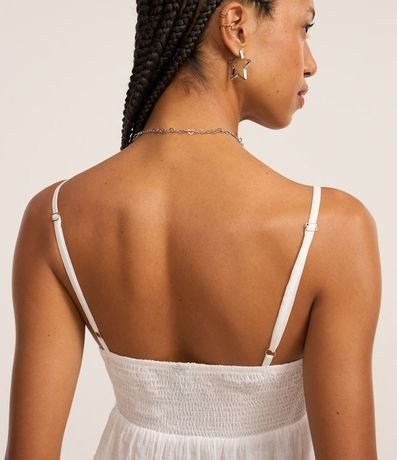 Blusa en Viscosa Slub con Escote V y Volados 4