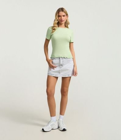 Blusa en Viscosa Texturizada y con Bajo Ondulado 2