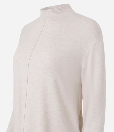 Suéter en Punto con Cuello Alto y Costura Delantera 2