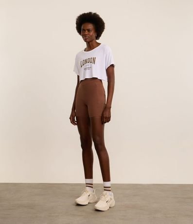 Remera Boxy Deportiva en Poliamida Texturizada con Estampa London 2