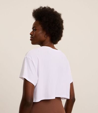 Remera Boxy Deportiva en Poliamida Texturizada con Estampa London 4