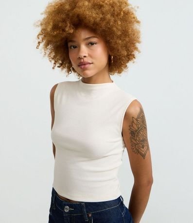 Blusa Acanalada en Rib con Cuello Alto