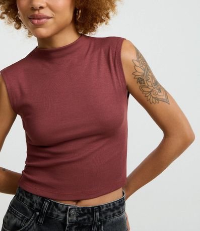 Blusa Acanalada en Rib con Cuello Alto 3