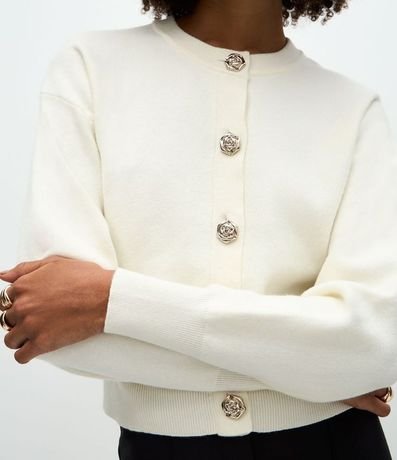 Cardigan en Efecto Punto con Botones Florales 3