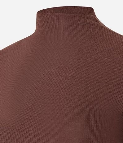 Blusa Básica Texturizada en Viscosa con Cuello Alto 7