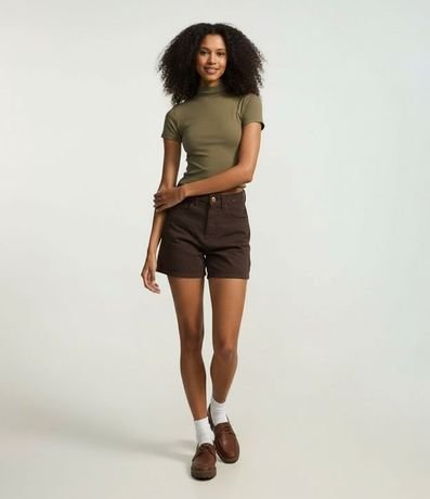 Blusa Básica Texturizada en Viscosa con Cuello Alto