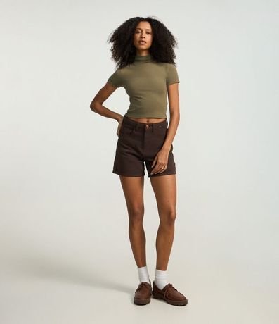 Blusa Básica Texturizada en Viscosa con Cuello Alto 2