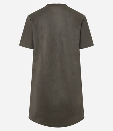 Vestido Corto Recto en Gamuza con Cuello Redondo 3