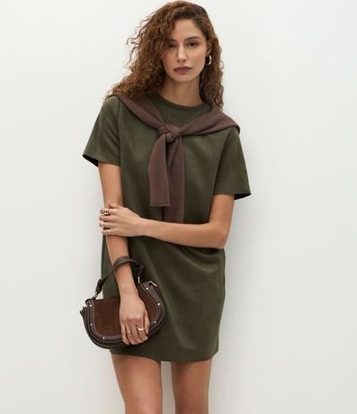 Vestido Corto Recto en Gamuza con Cuello Redondo