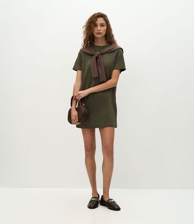 Vestido Corto Recto en Gamuza con Cuello Redondo 2