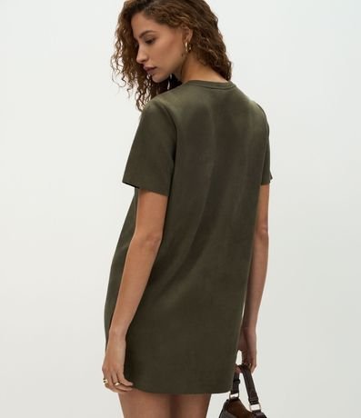 Vestido Corto Recto en Gamuza con Cuello Redondo 4