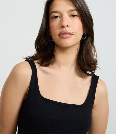 Vestido Midi en Rib con Escote Cuadrado 3