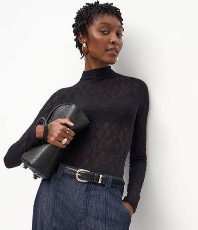 Blusa Manga Larga en Encaje con Cuello Alto