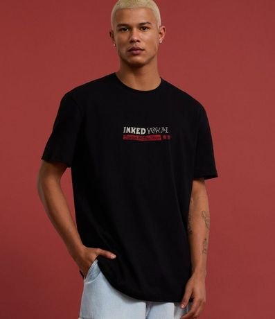 Remera Comfort en Algodón con Estampa Lettering Inked 2