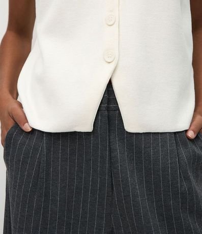 Chaleco Reto Alargado en Tricot con Botones 4