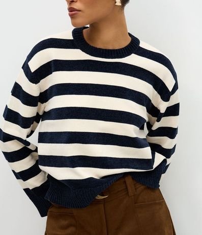 Suéter en Chenille con Estampado Rayada y Cuello Redondo 4