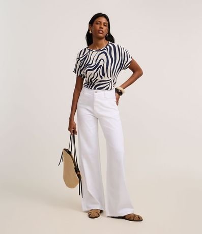 Blusa en Viscosa con Estampa Zebra y Cuello Redondo