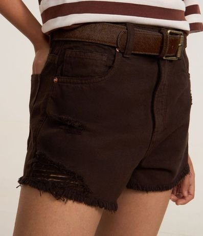 Short Slim en Sarga con Terminación Deshilachada 4