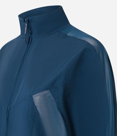 Campera Corta Vendo Deportiva con Cuello Alto y Recortes de Tule 7