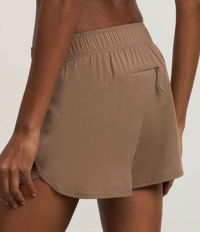 Short Runner Tecnológico con Detalles Contrastantes 4