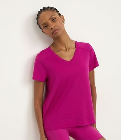 Remera Deportiva en Microfibra Agujerada con Bajo Mullet