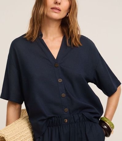 Camisa en Viscolino con Sisa Deslocada y Botones 4