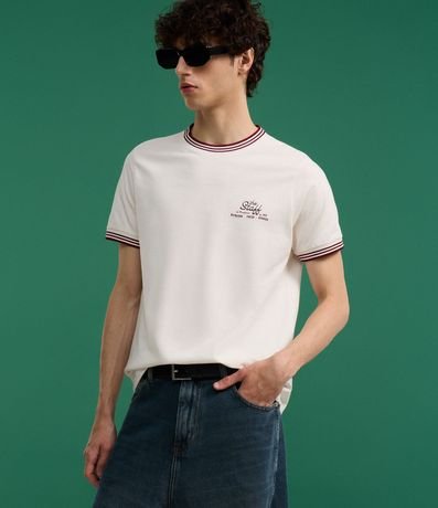 Remera Baby Tee en Algodón con Estampa Lettering The Staff 5