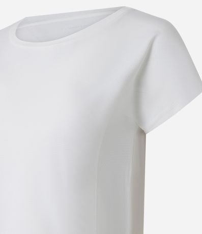 Remera Deportiva en Microfibra Texturizada 6