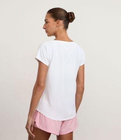 Remera Deportiva en Microfibra Texturizada 4