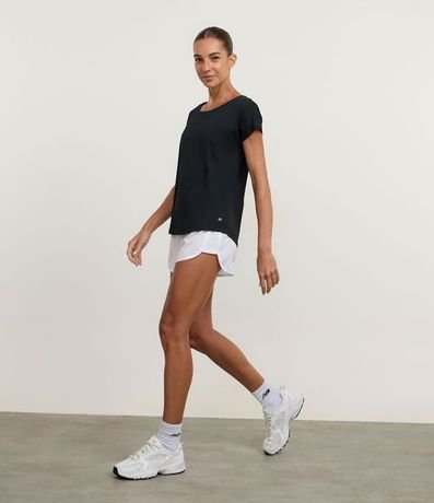 Remera Deportiva en Microfibra Texturizada