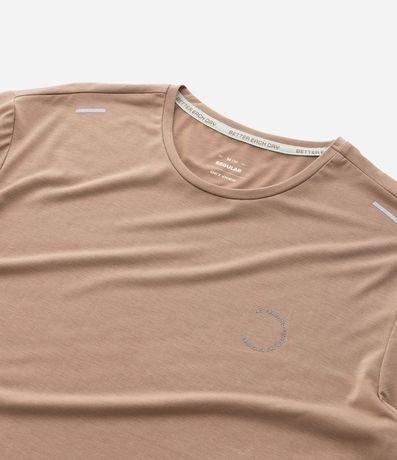 Remera Deportiva en Tecnologia Dry con Estampa Lettering 7