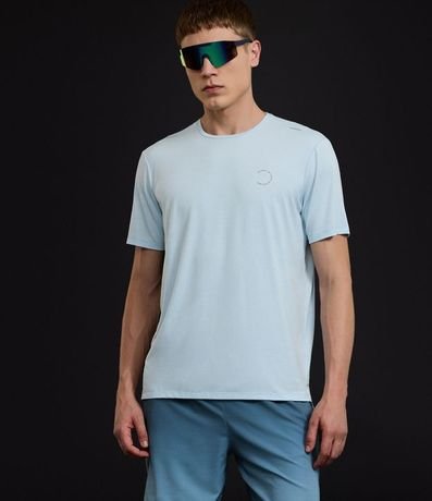 Remera Deportiva en Tecnologia Dry con Estampa Lettering 4