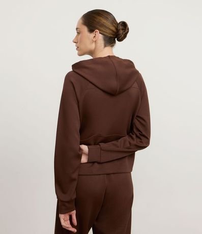 Campera Deportiva con Modal y Bolsillo Canguro 3