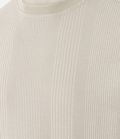 Remera Regular con Cuello Redondo y Textura Vertical 3
