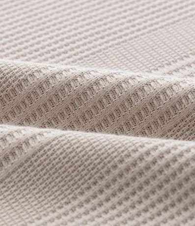 Remera Regular con Cuello Redondo y Textura Vertical 6