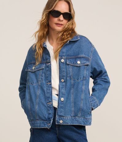 Campera Trucker Amplia en Jeans con Bolsillos 3