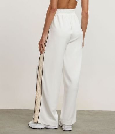 Pantalón Deportiva en Modal con Friso Contrastante 4
