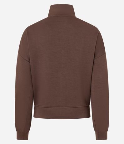 Campera Deportiva en Modal con Detalle Contrastante en las Mangas 7