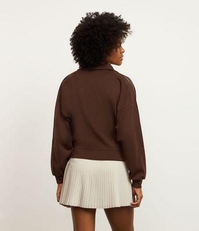 Campera Deportiva en Modal con Detalle Contrastante en las Mangas 4