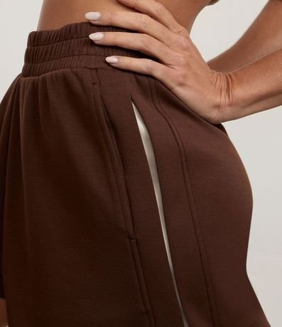 Pantalón Recto Deportiva con Detalle Lateral Contrastante 4