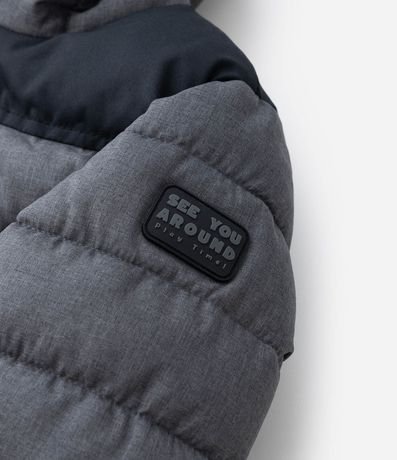 Campera Infantil con Capucha y Recorte Texturizado – Talle 1 a 4 años 4