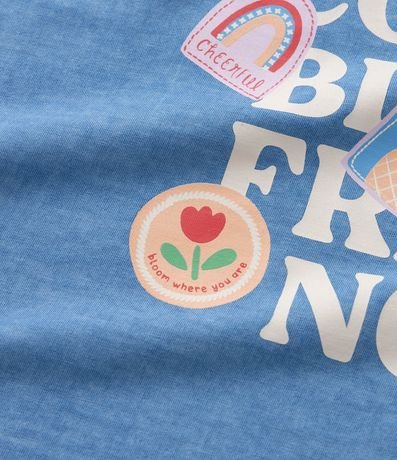 Remera Infantil Lavada con Sisa Deslocada y Sellos - Talle 5 a 14 años 5