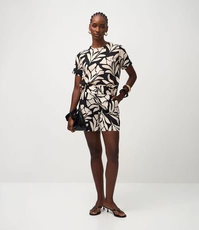 Short Sastrería con Estampado Orgánico y Cintura Alta