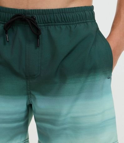 Bermuda Playera en Microfibra con Estampa Degrade 3