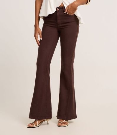 Pantalón Flare Cintura Alta en Sarga con Costura Lateral Traspasada 3