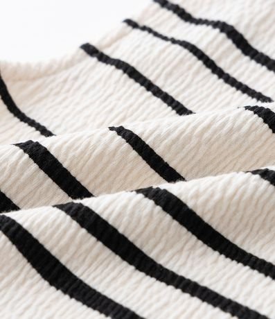 Conjunto Infantil en Anarruga con Estampado de Rayas y Volados - Talle 1 a 6 años 7