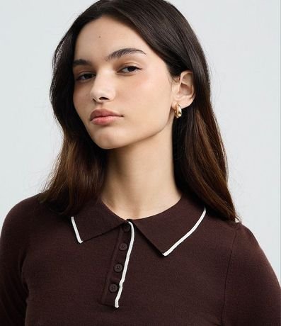 Blusa en Punto con Cuello Polo y Detalle Contrastante 3