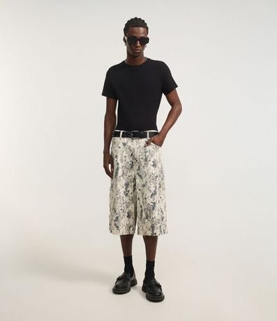 Bermuda Super Baggy en Sarga con Bolsillos Laterales Camuflada