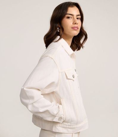 Campera Trucker en Sarga con Solapas en los Bolsillos 4