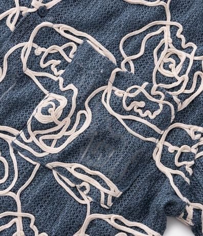 Camisa en Punto con Textura Floral 8